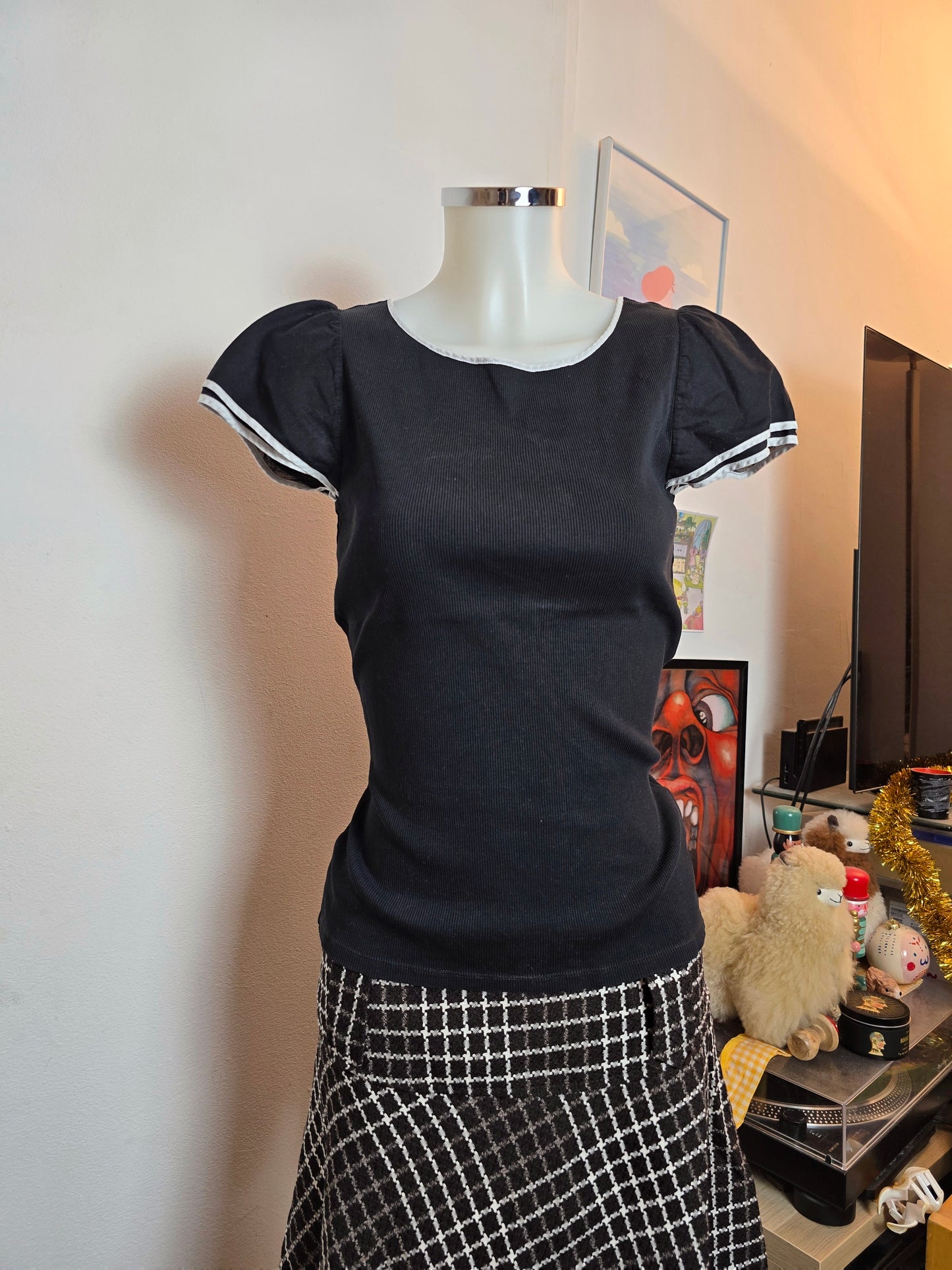 Y2k vintage Ralph Lauren flirty old money ribbed top