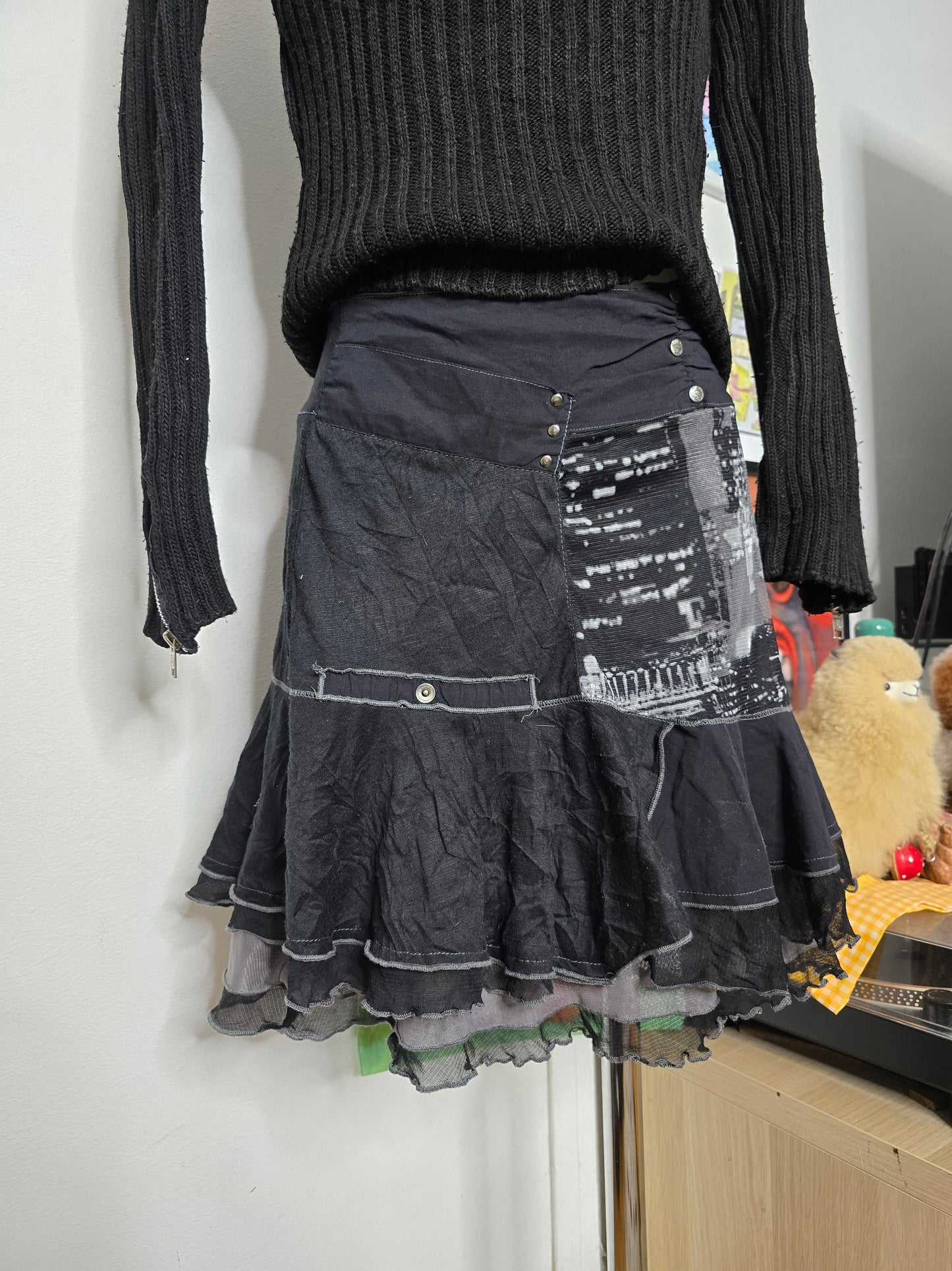 Y2k vintage softgrunge ruffled skirt