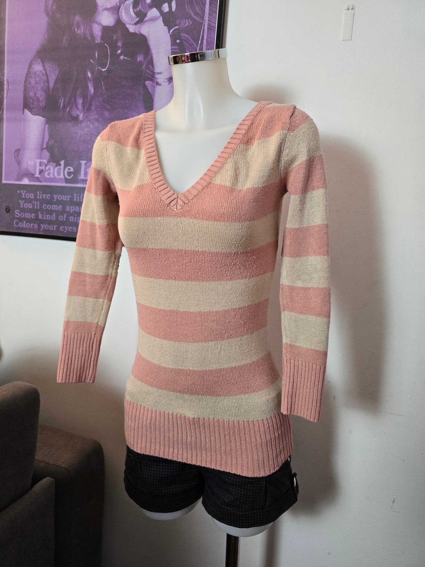 00s vintage striped v-neck knit sweater