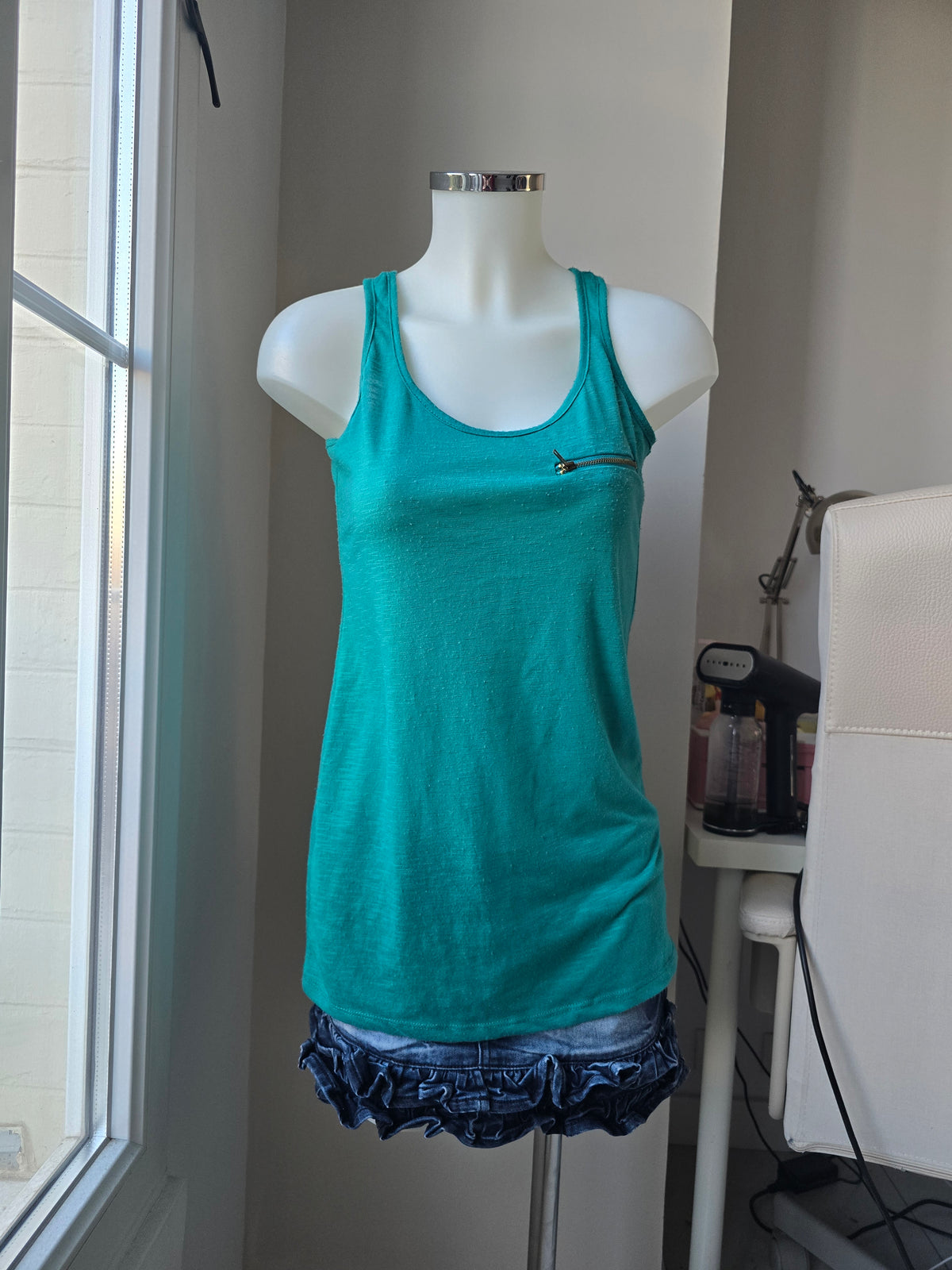 2010s vintage indie sleaze wings slouchy top
