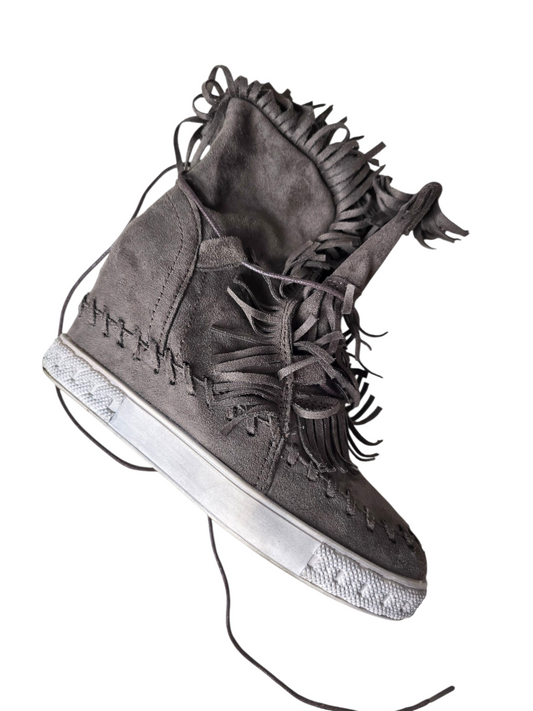 2010 vintage fringes boho wedge sneakers