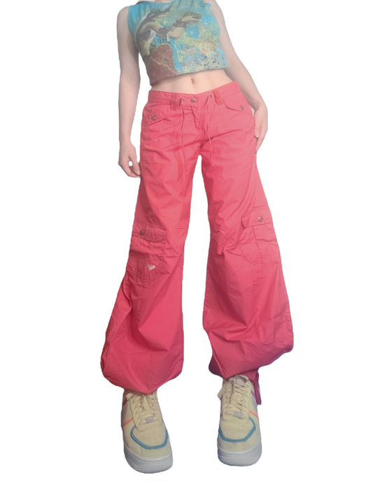 Cargo parachute 90s salmon