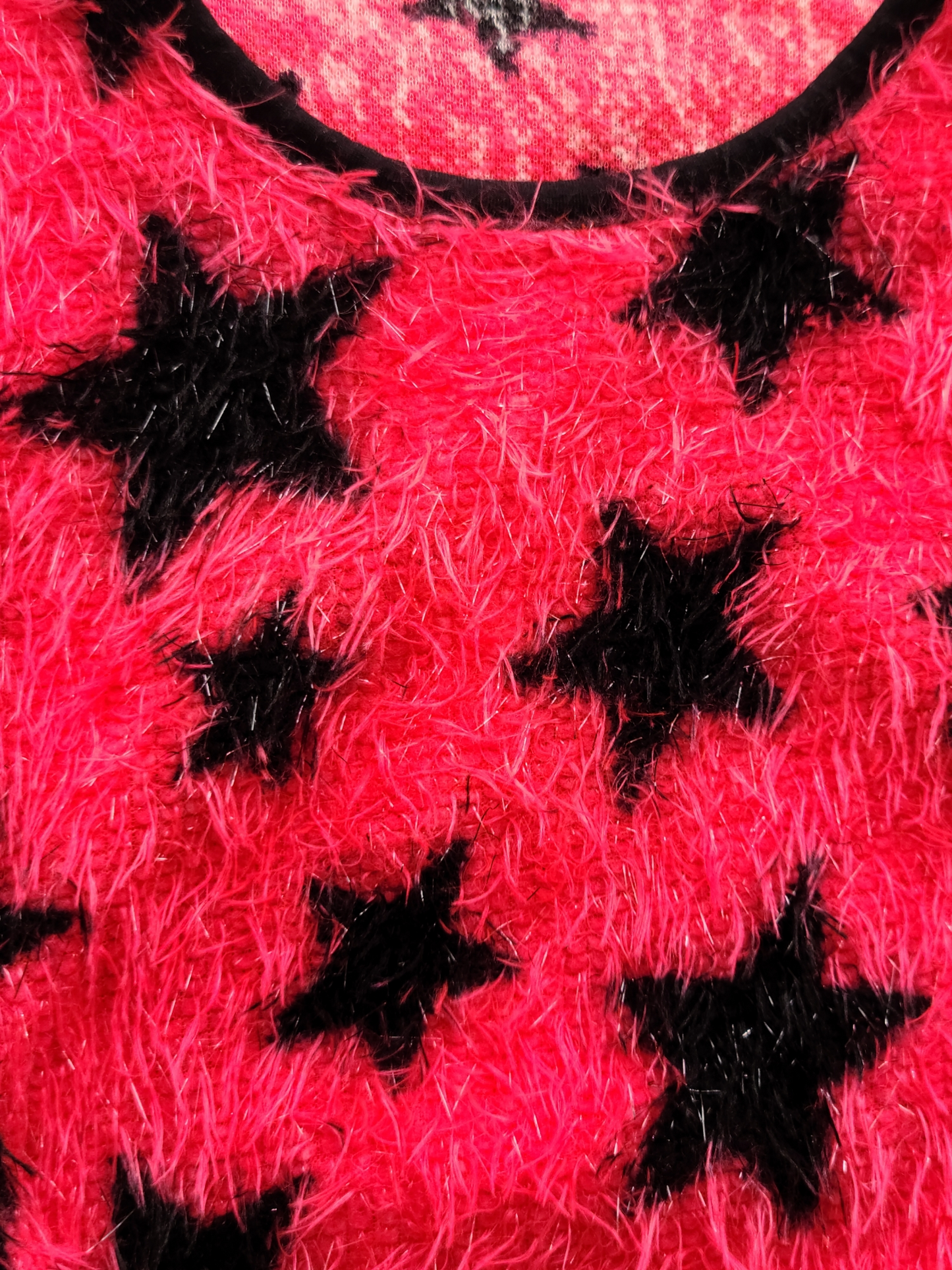 Pull fluffy étoiles funky
