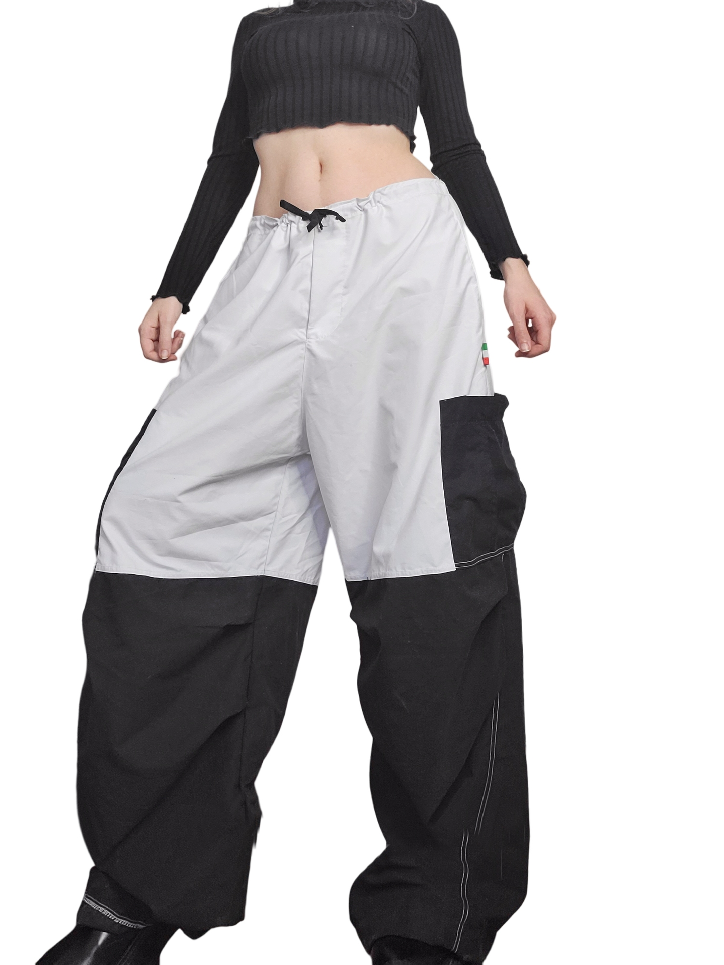Black and white parachute baggy