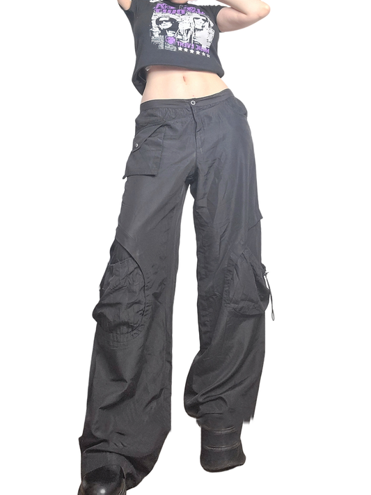 Black parachute cargo