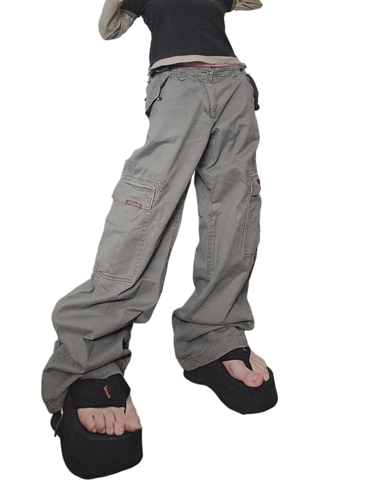 Baggy khaki grunge 90s