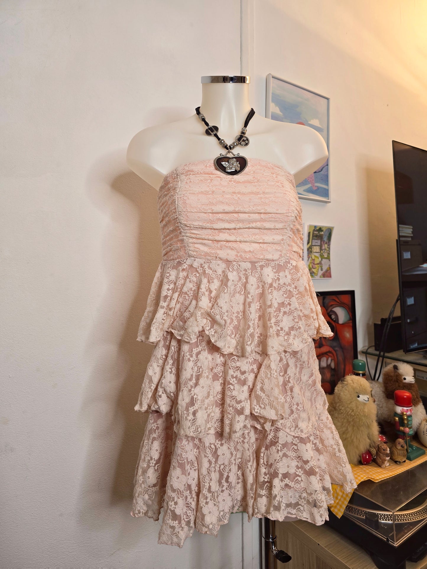 Y2k vintage coquette lace ruffled pink dress