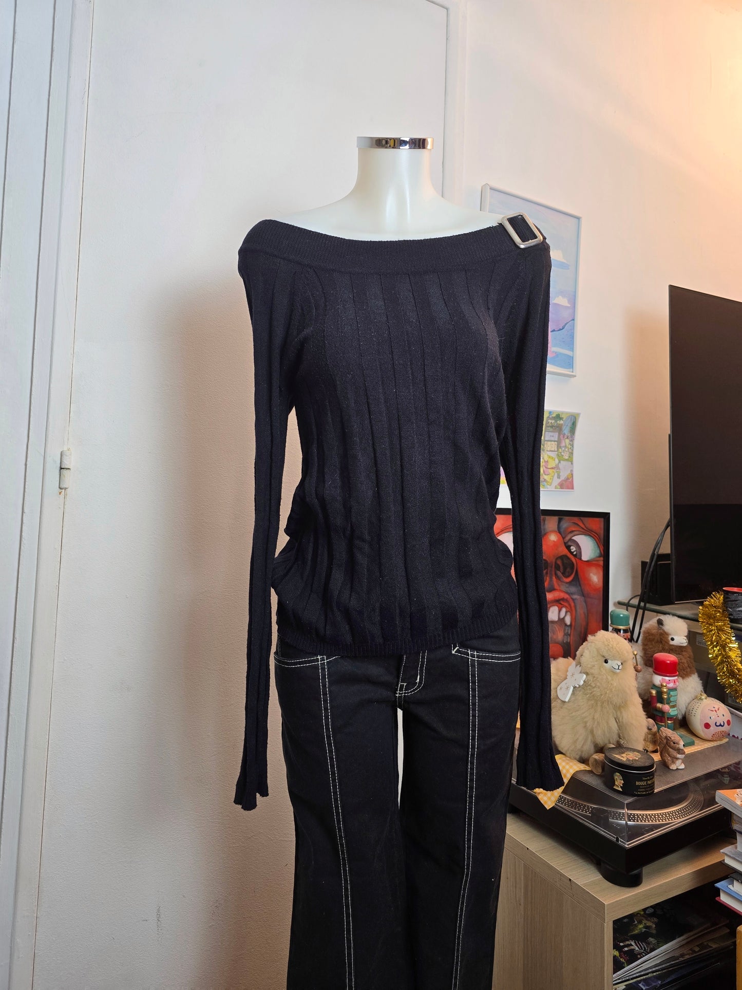 Y2k vintage dark coquette off shoulder ribbed sweater