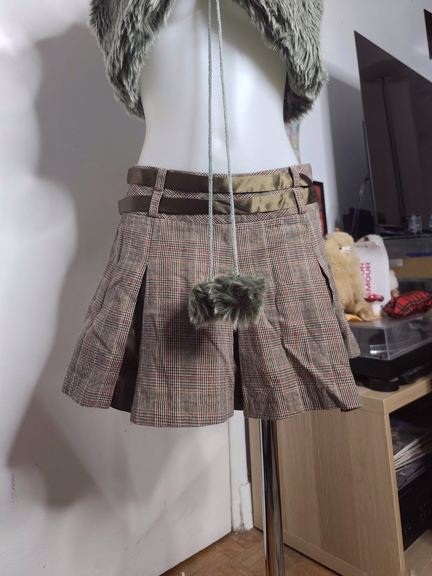 90s vintage pleated plaid coquette mini skirt