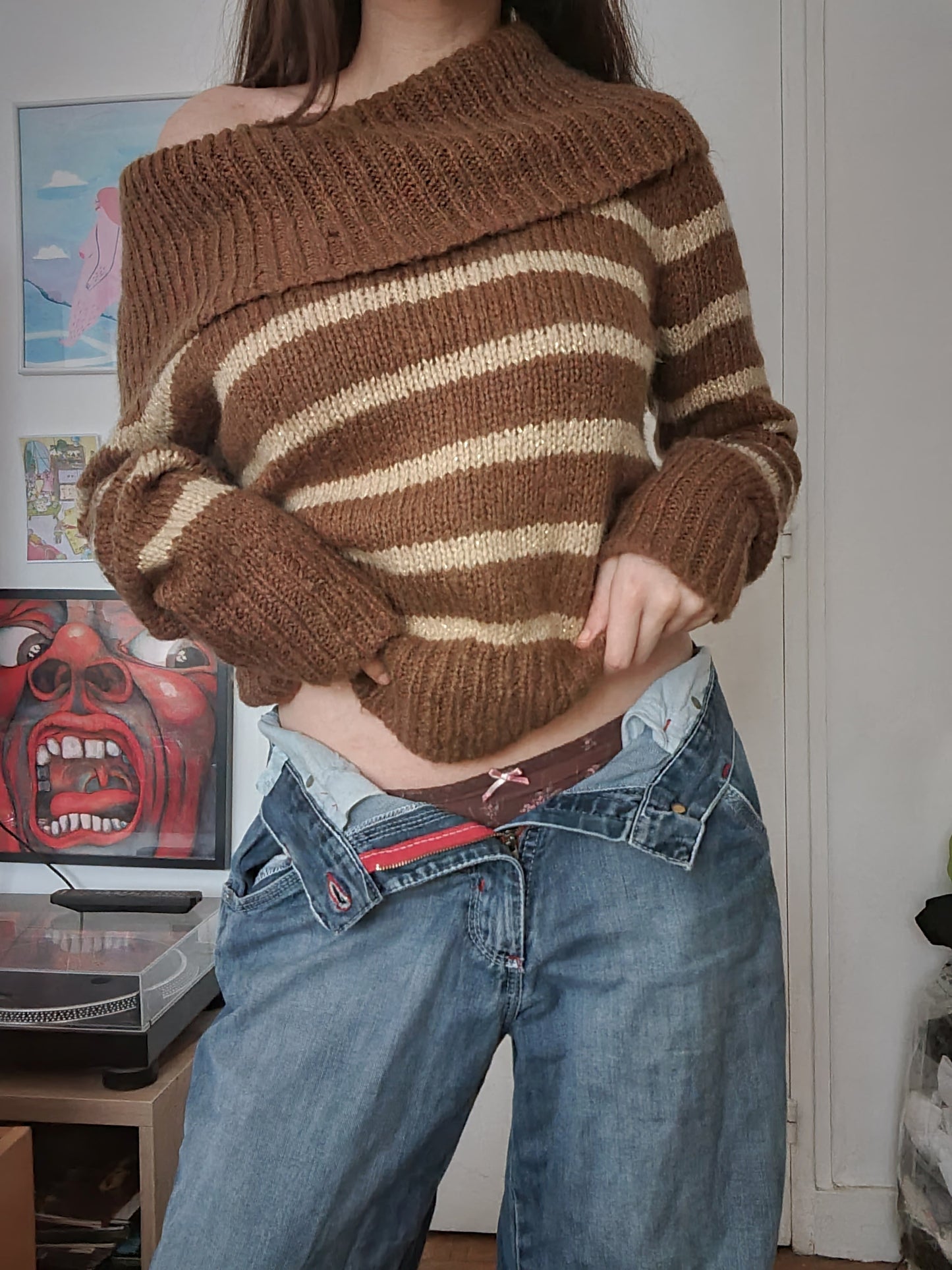 Y2k stripes brown off-shoulder sweater