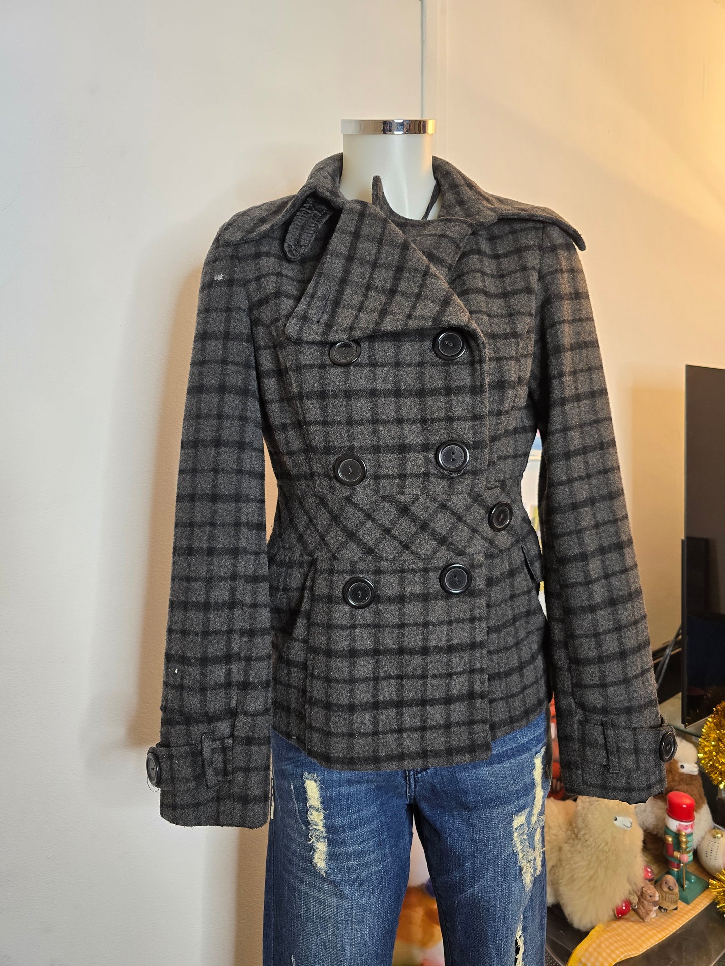 Y2k vintage flirty downtown plaid coat