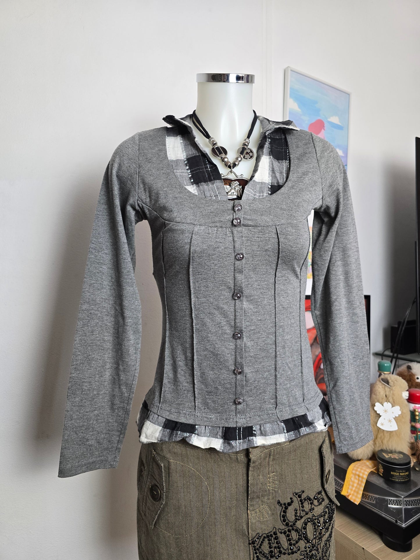 Y2k vintage flirty downtown shirt