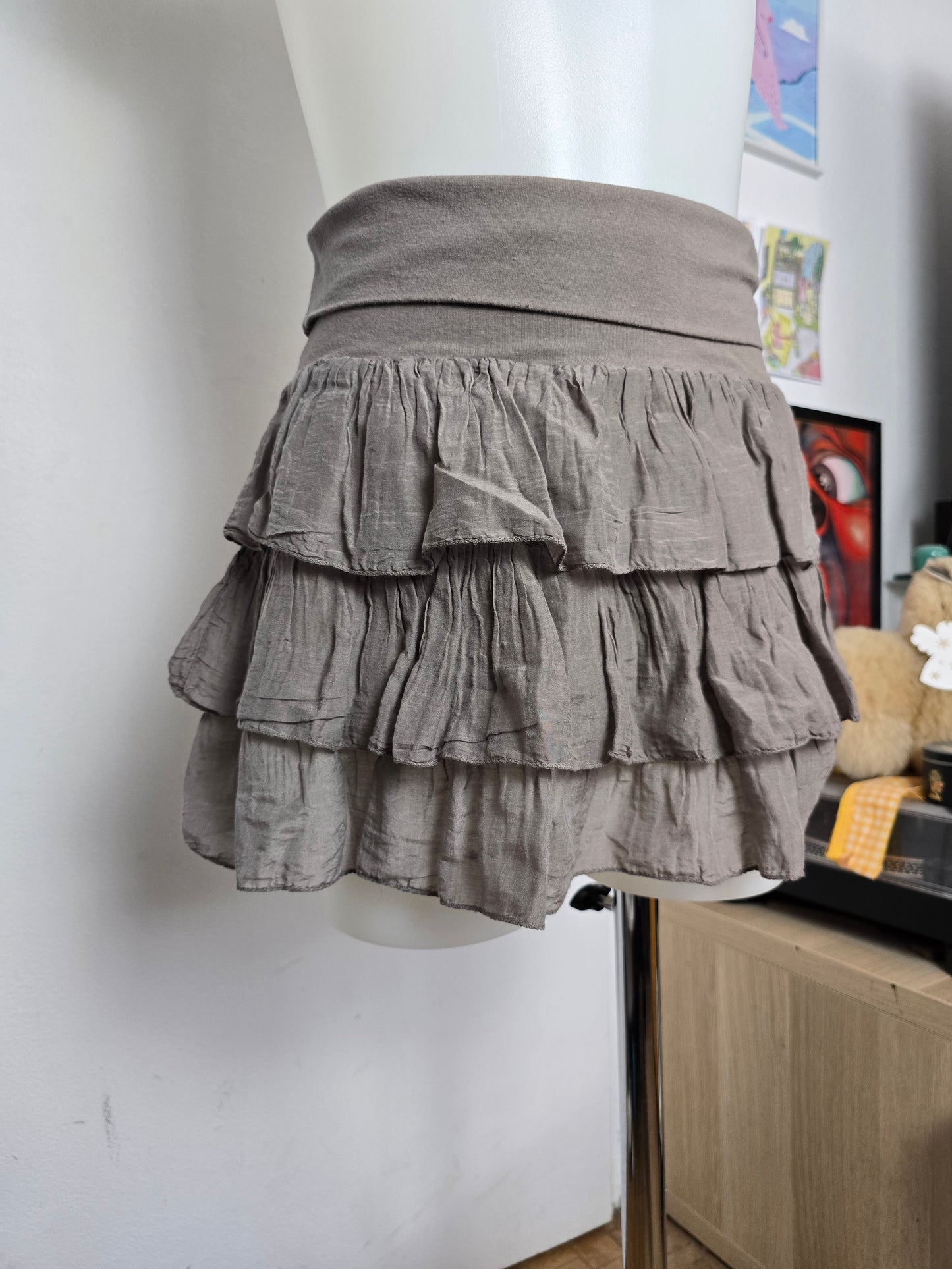 00s vintage ruffled downtown skirt
