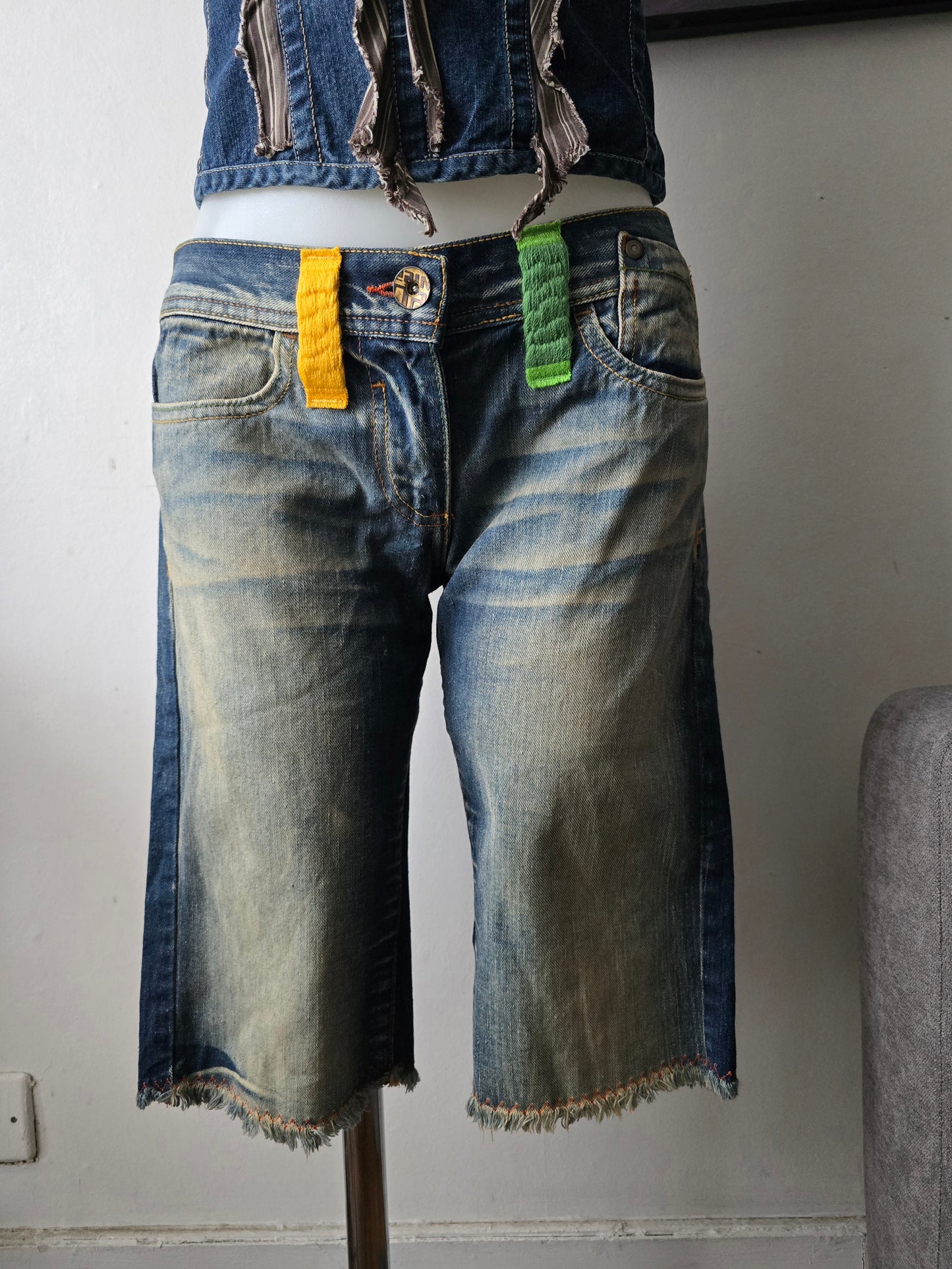 2000s vintage Miss Sixty denim capri