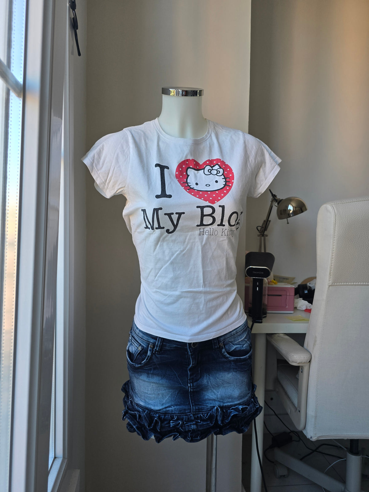 2010s vintage Hello kitty printed twee top