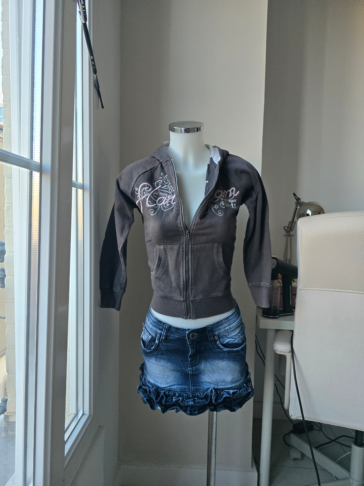 2000s vintage brown sweater