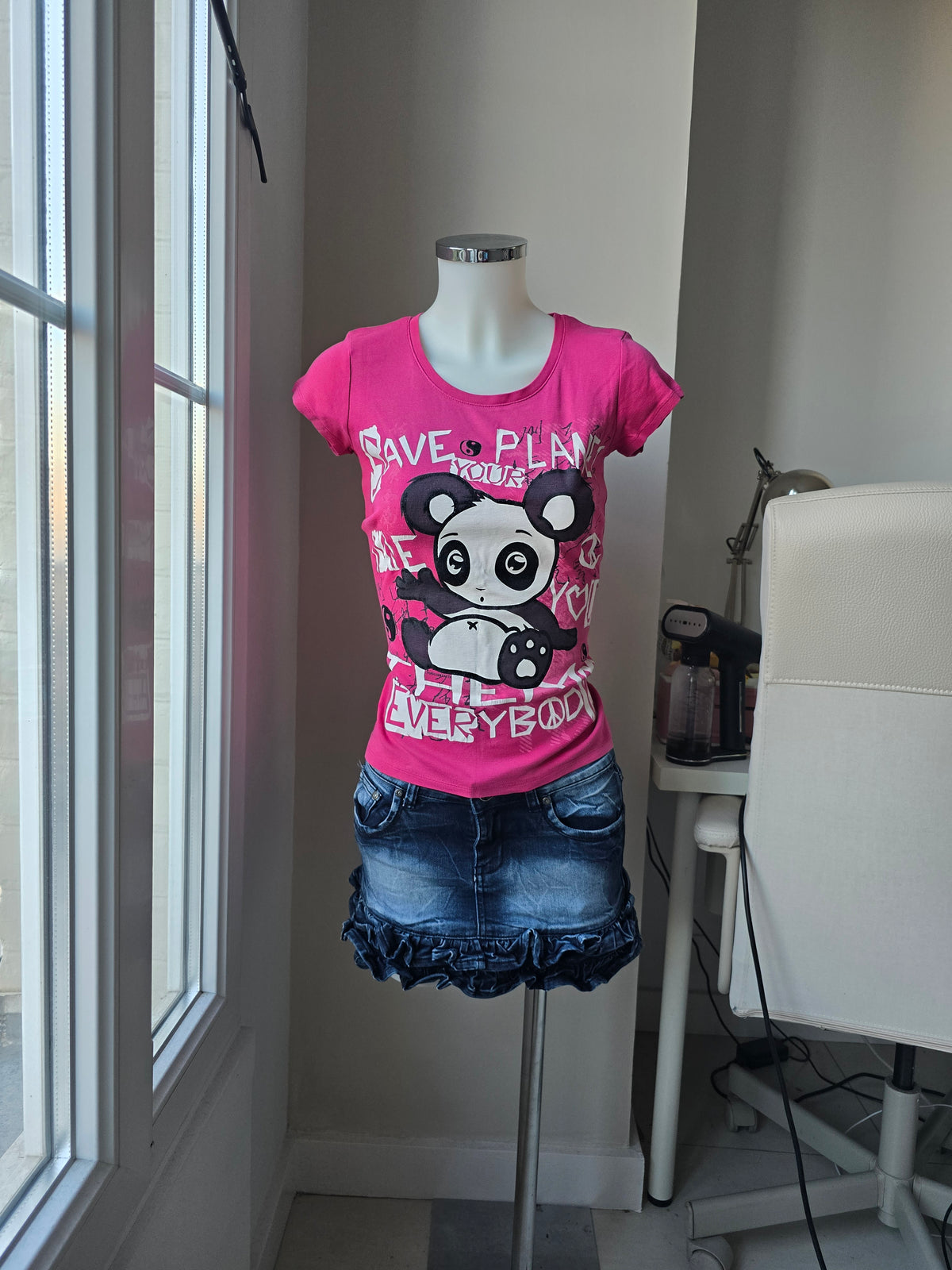 2000s vintage scene graphic pink tee