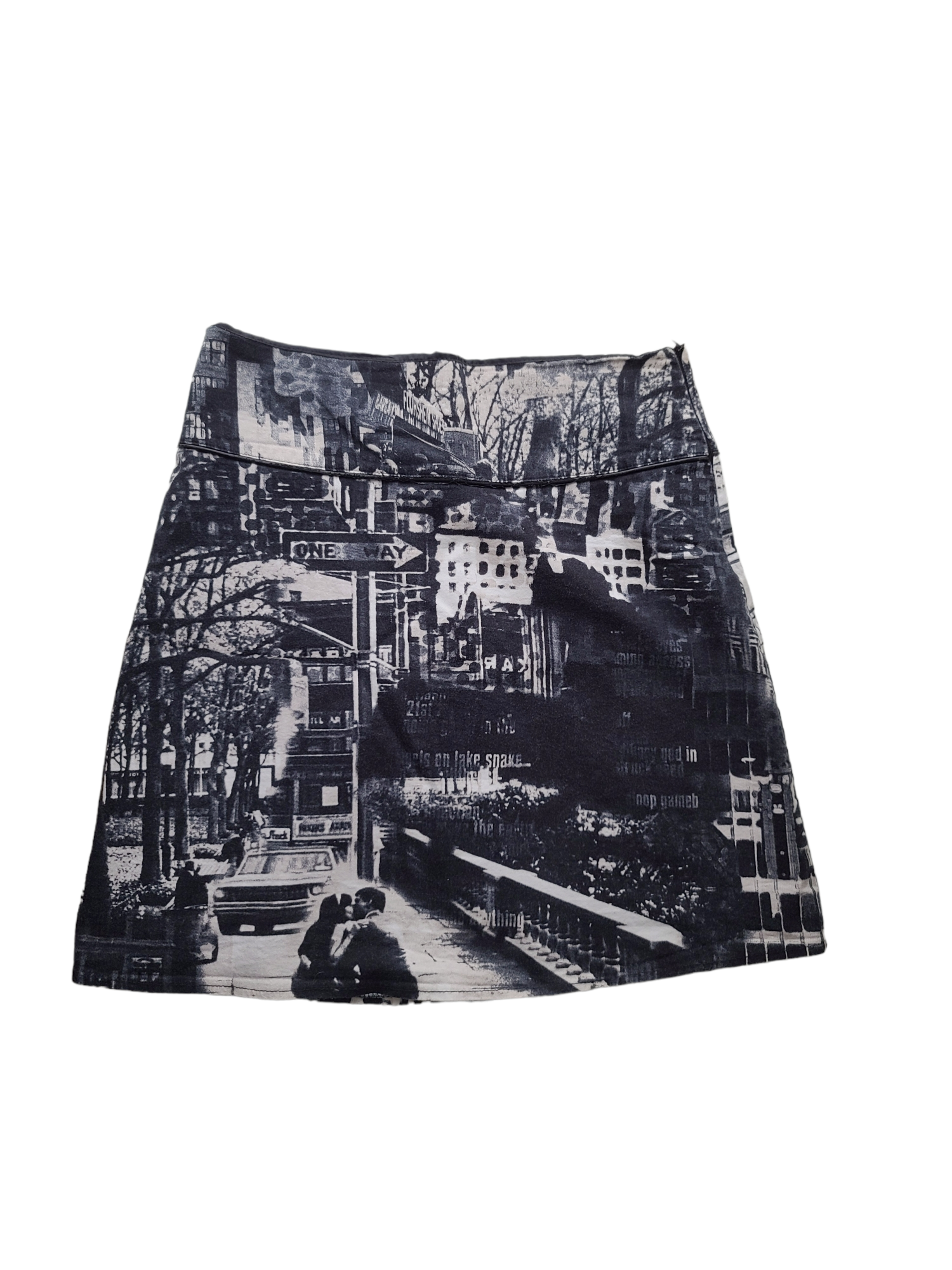 Jupe imprime noir et blanc archive fashion vintage y2k cybery2k subversive rare weird printed paris france new york