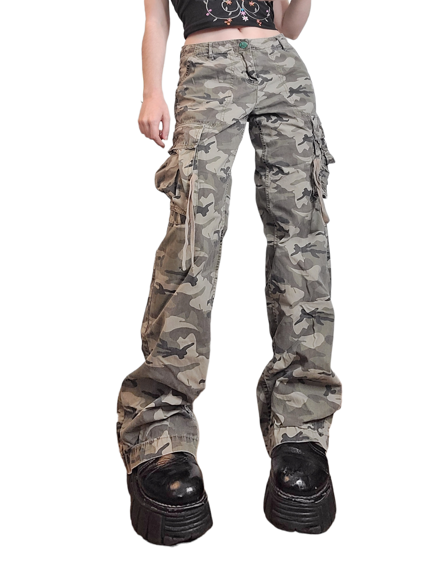 Cargo grunge 90s skater