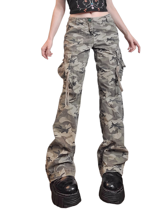 Cargo grunge 90s skater