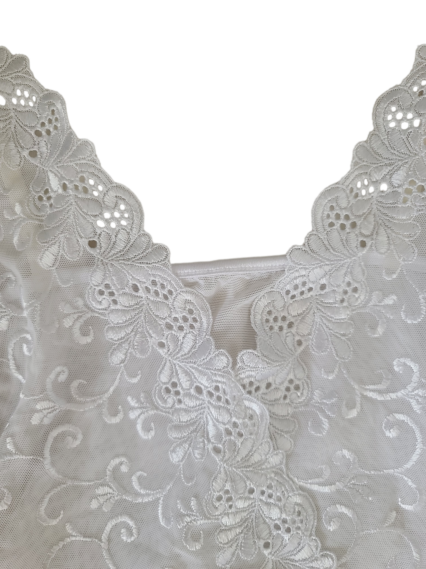 Y2k white lace flirty top