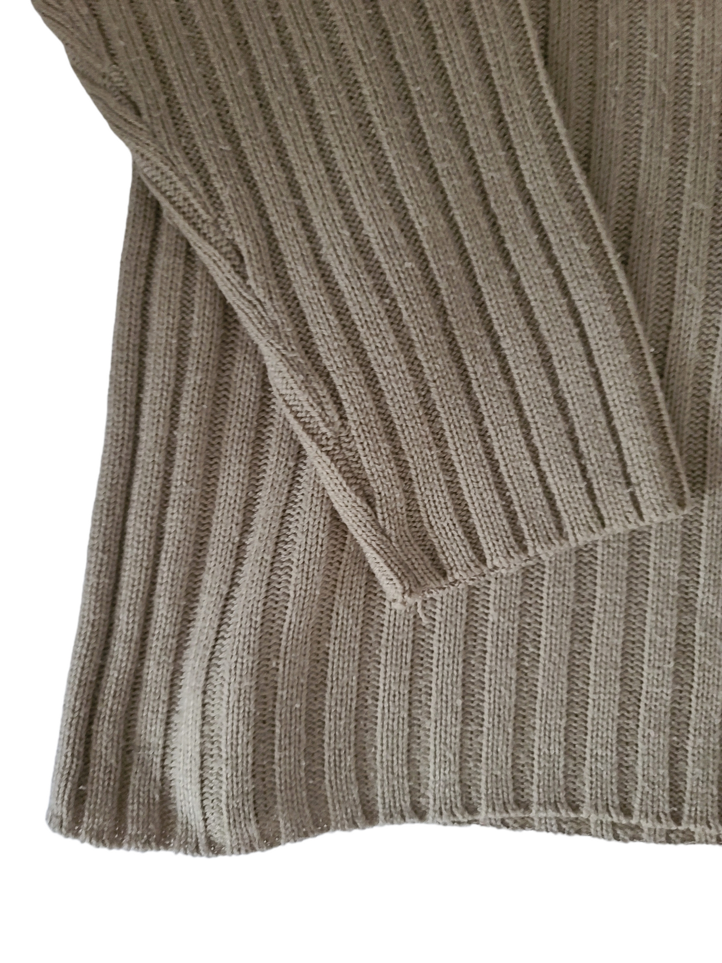 90s grunge ribbed sweater