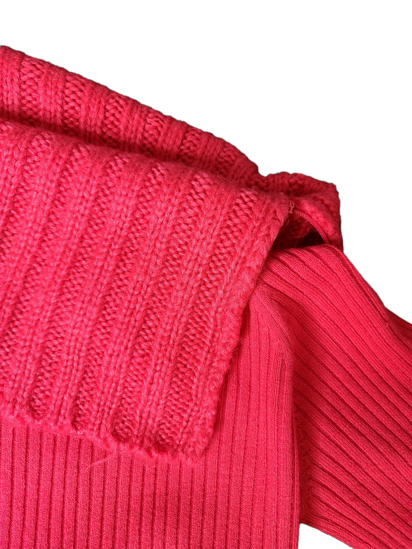 Y2k pink ribbed off-shoulder sweater