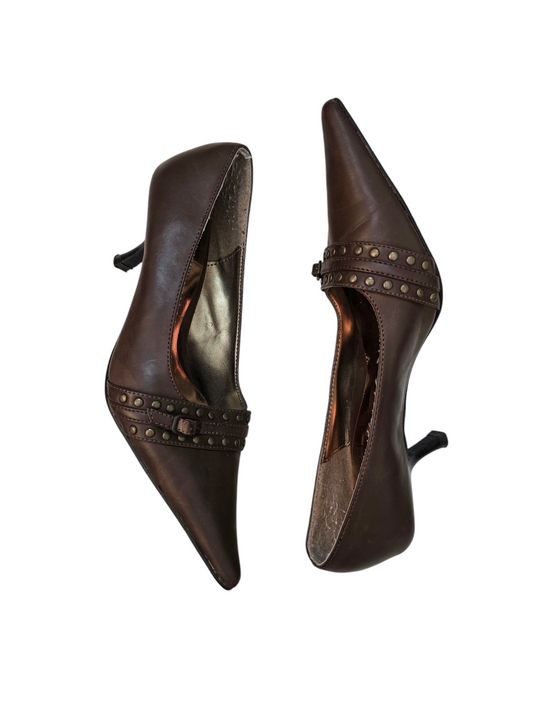 Y2k vintage office siren kitten heels