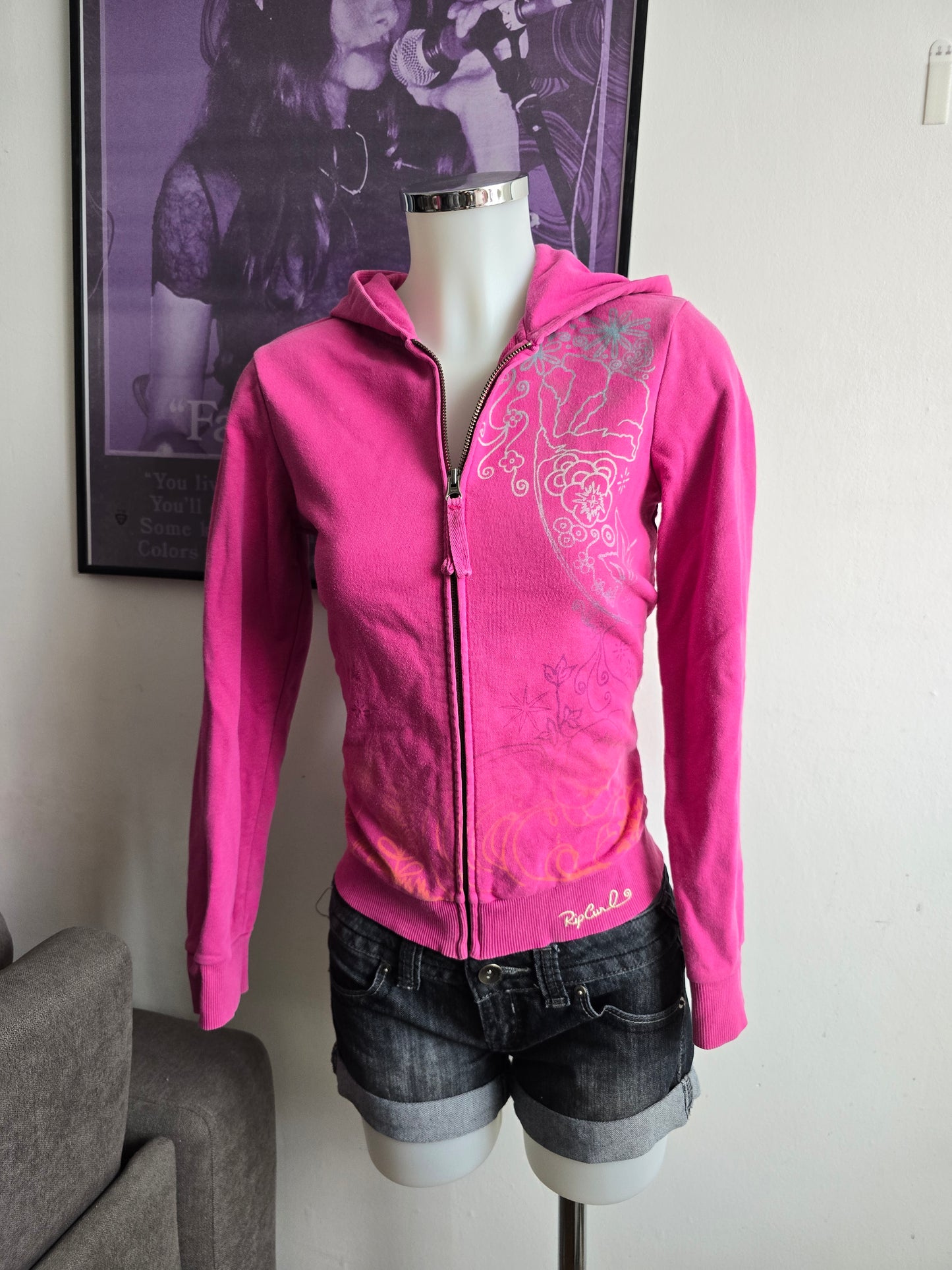 2000s vintage bro hoe bleached pink zip sweater