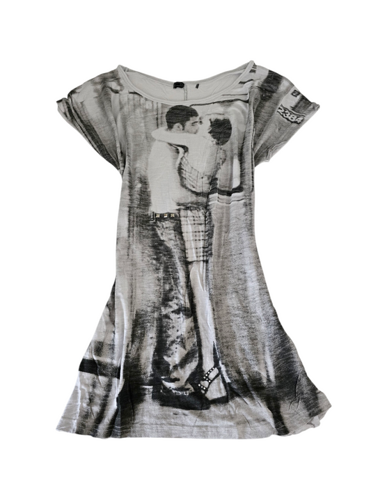 2000s vintage indie sleaze printed top