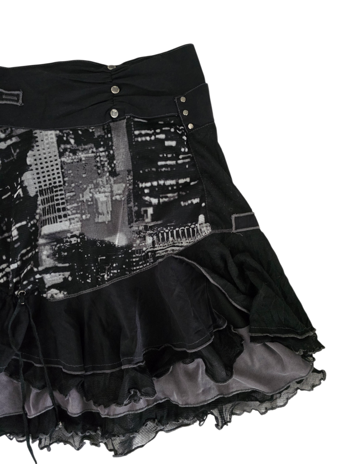 2000s vintage mallgoth ruffled skirt