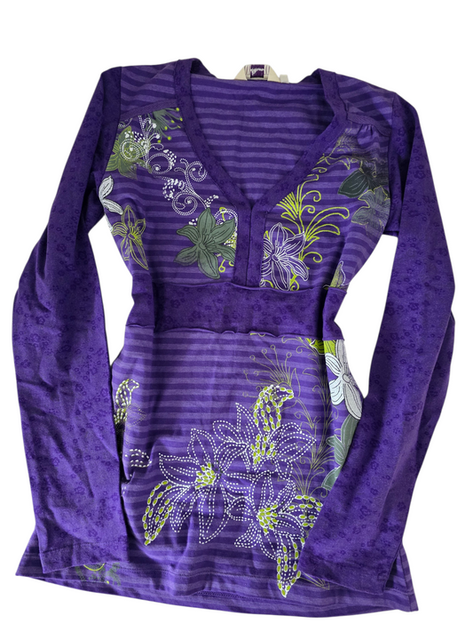 2000s vintage whimsical striped purple top