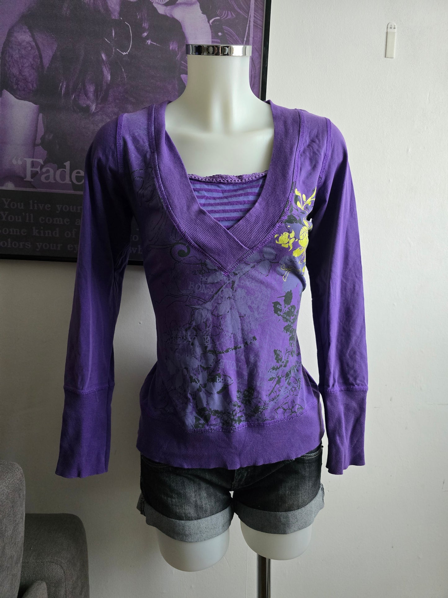 2000s vintage whimsy grunge purple top