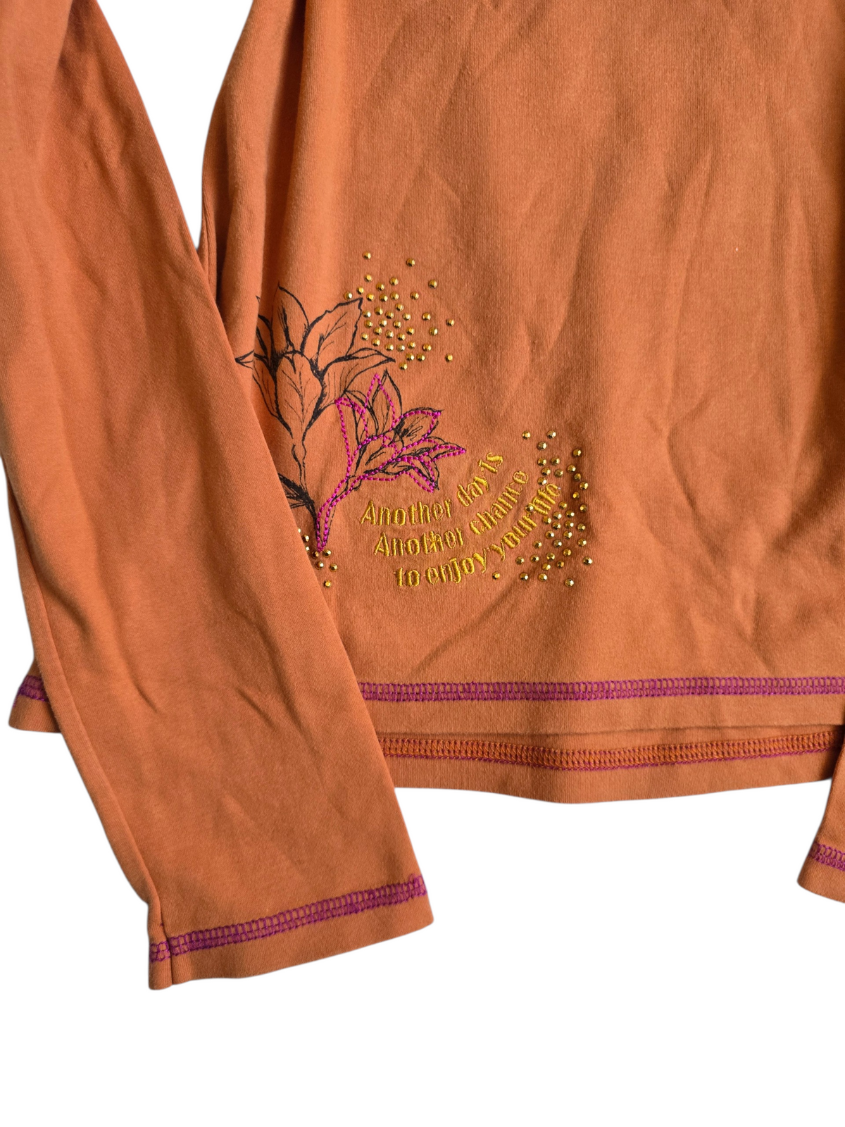 2000s vintage whimsical long sleeve top