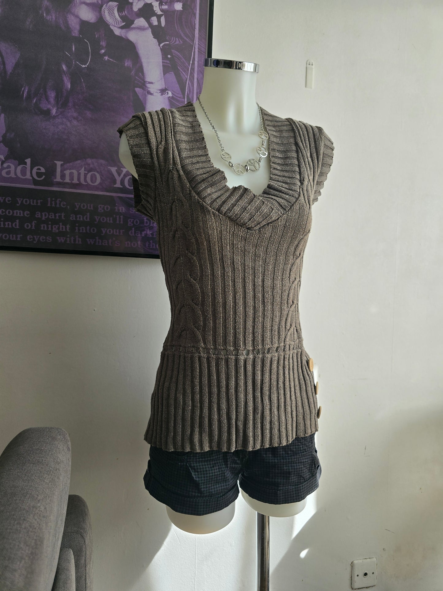 00s vintage downtown girl ribbed sleeveless sweater