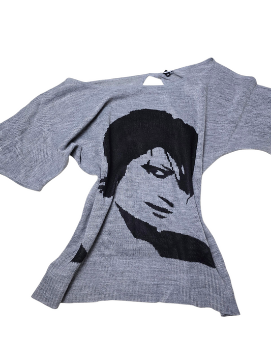 00s vintage indiesleaze indie sleaze printed batwing backless sweater