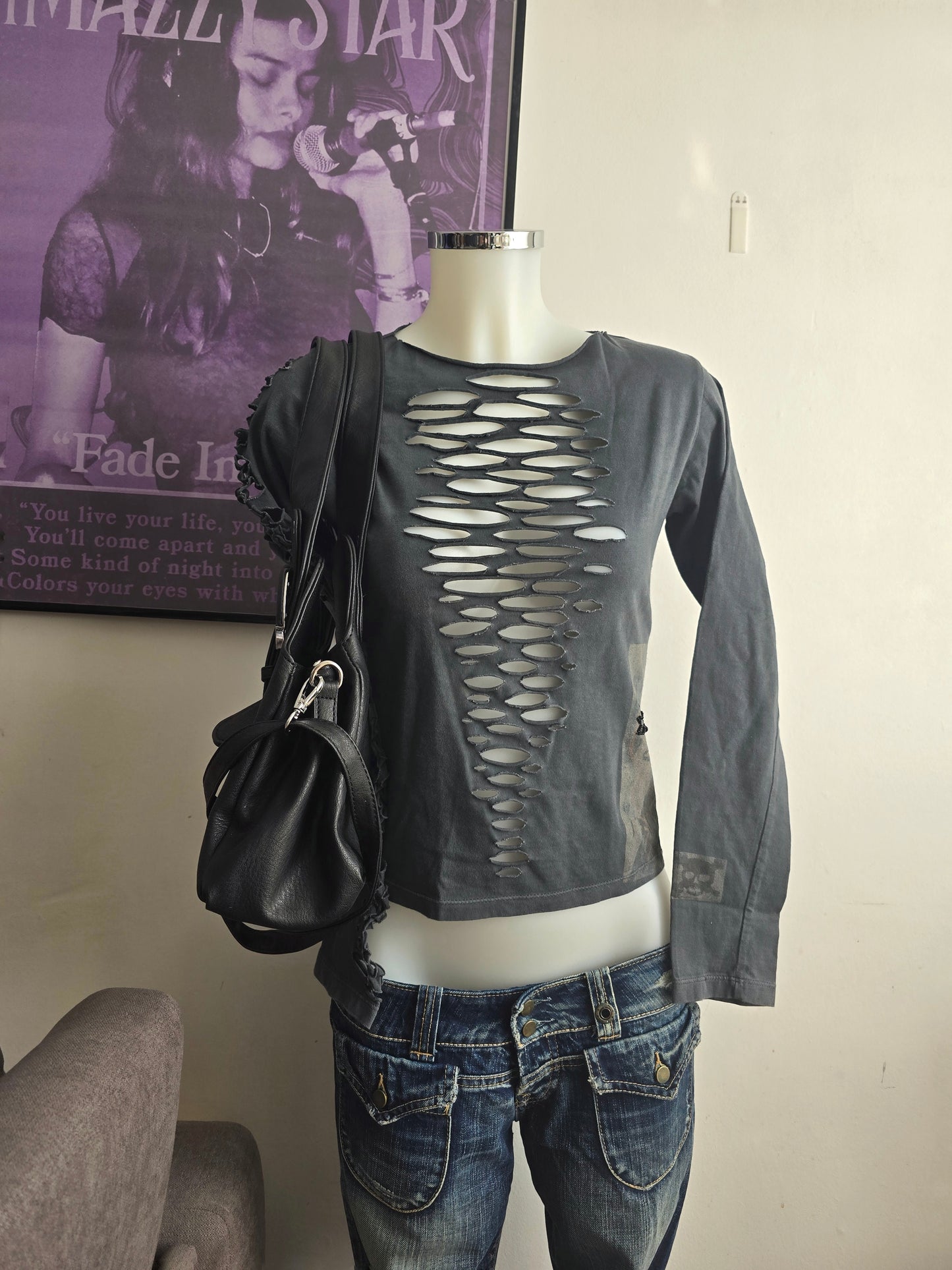 00s vintage distressed top softgrunge 2000s 