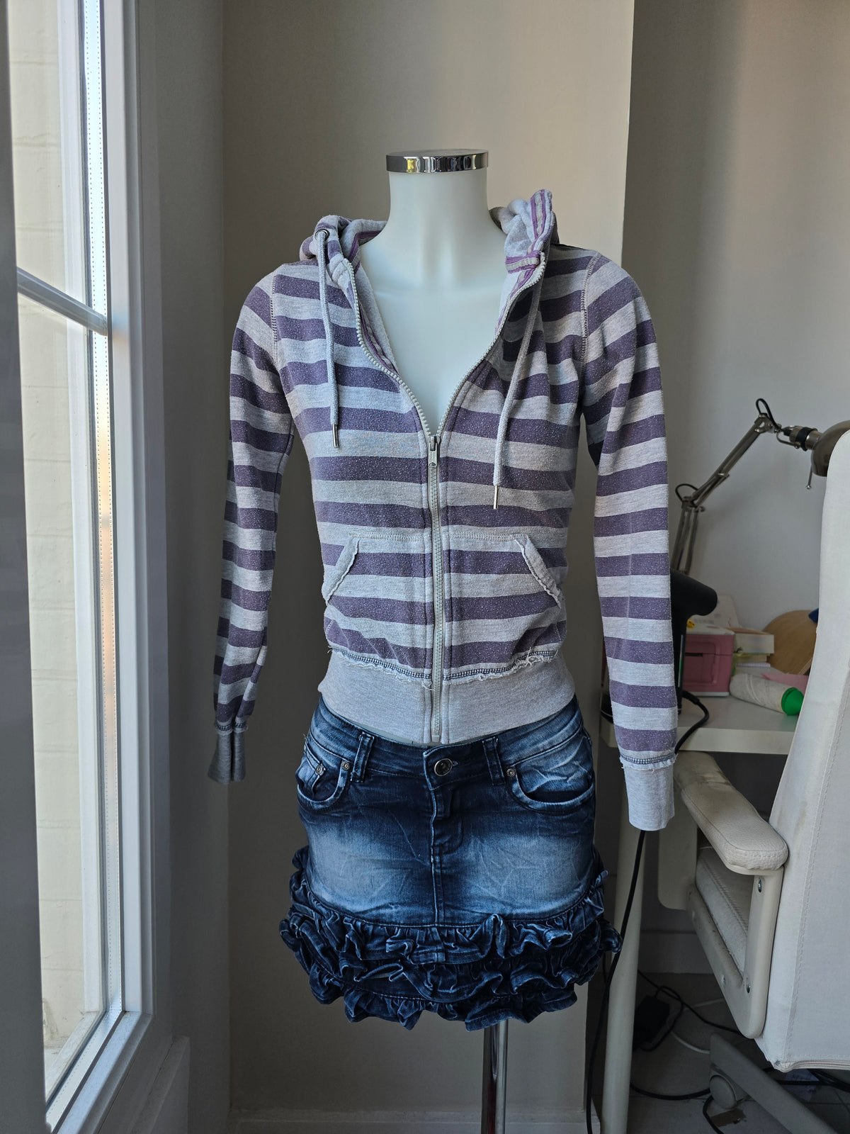 2000s vintage indie sleaze striped zip sweater