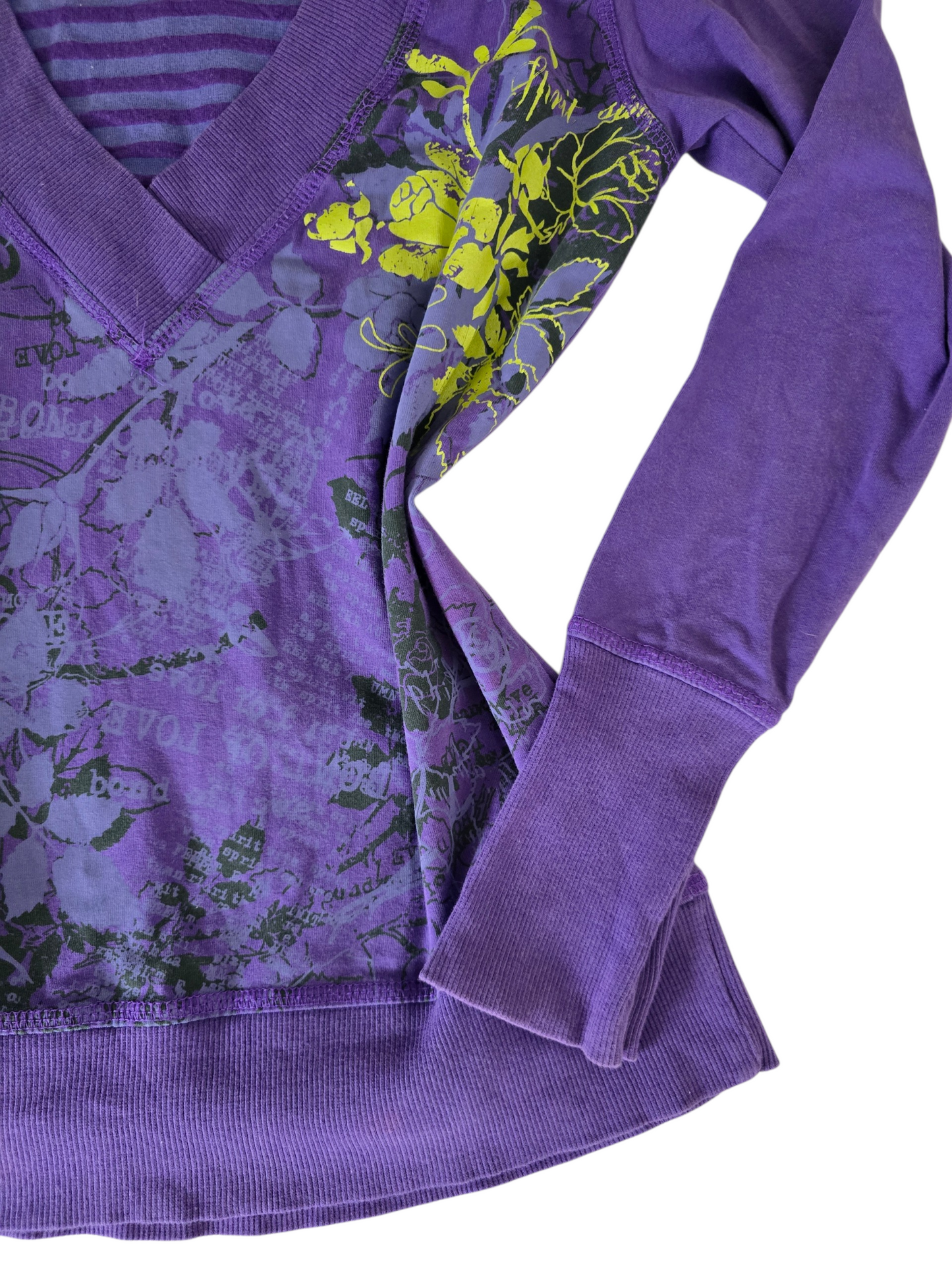 2000s vintage whimsy grunge purple top