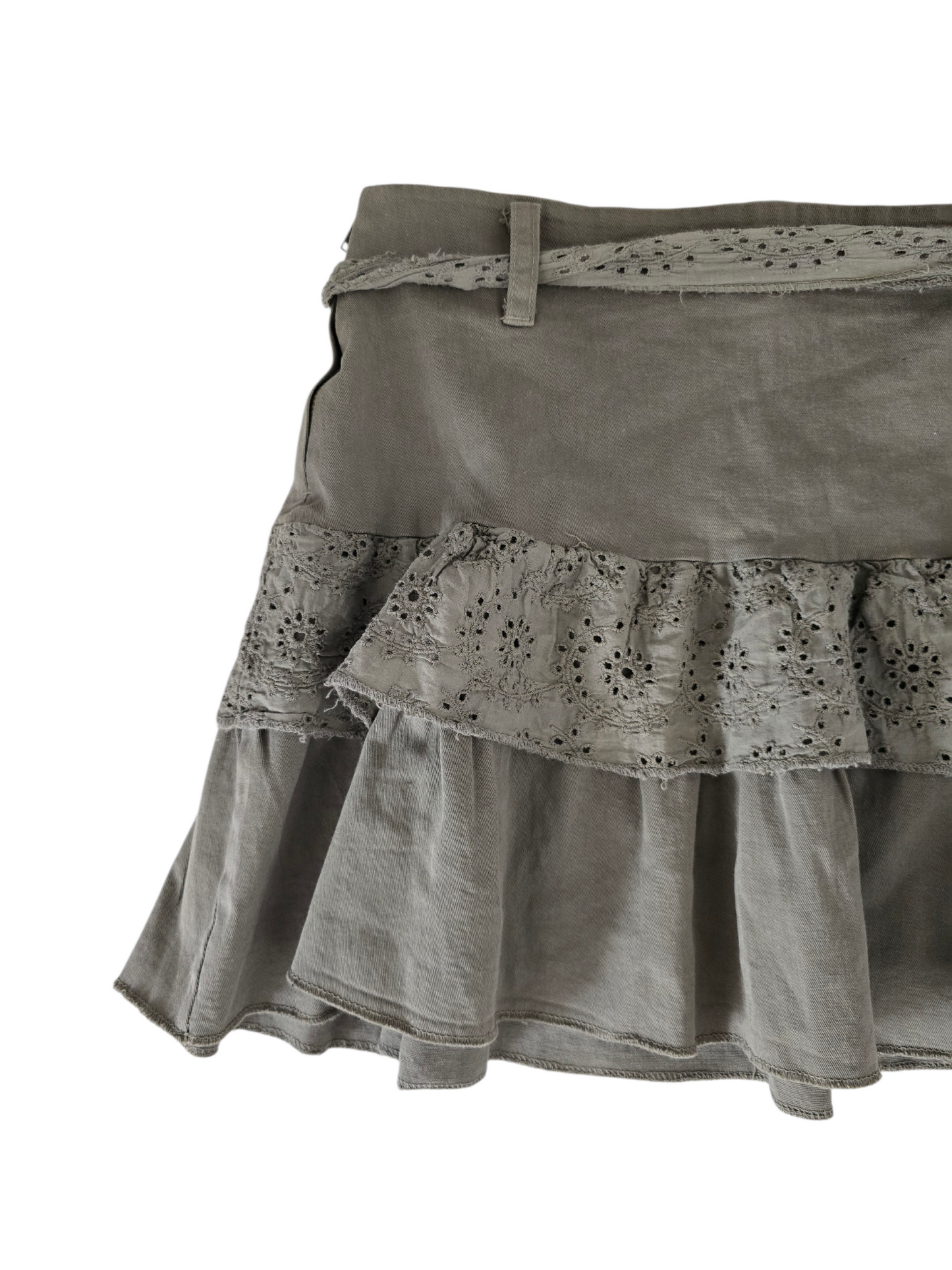 2000s vintage whimsical ruffled skirt