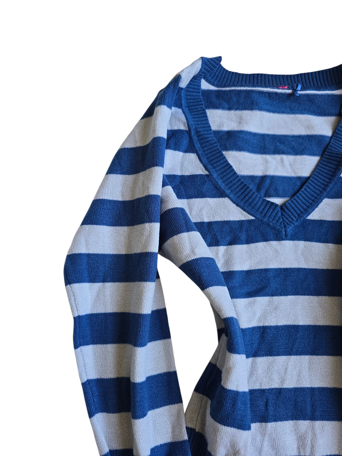 2000s vintage striped v-neck knit blue sweater