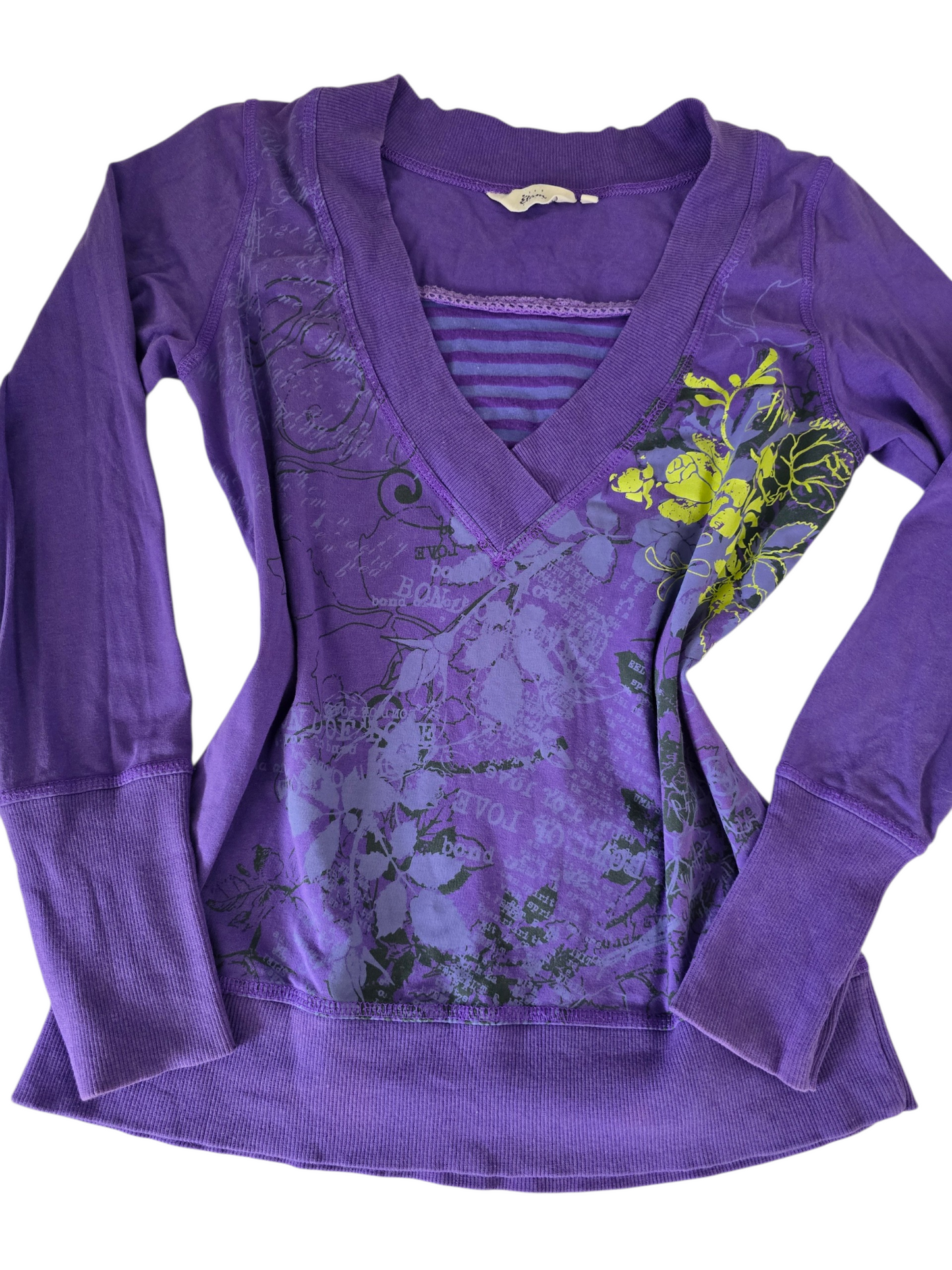 2000s vintage whimsy grunge purple top