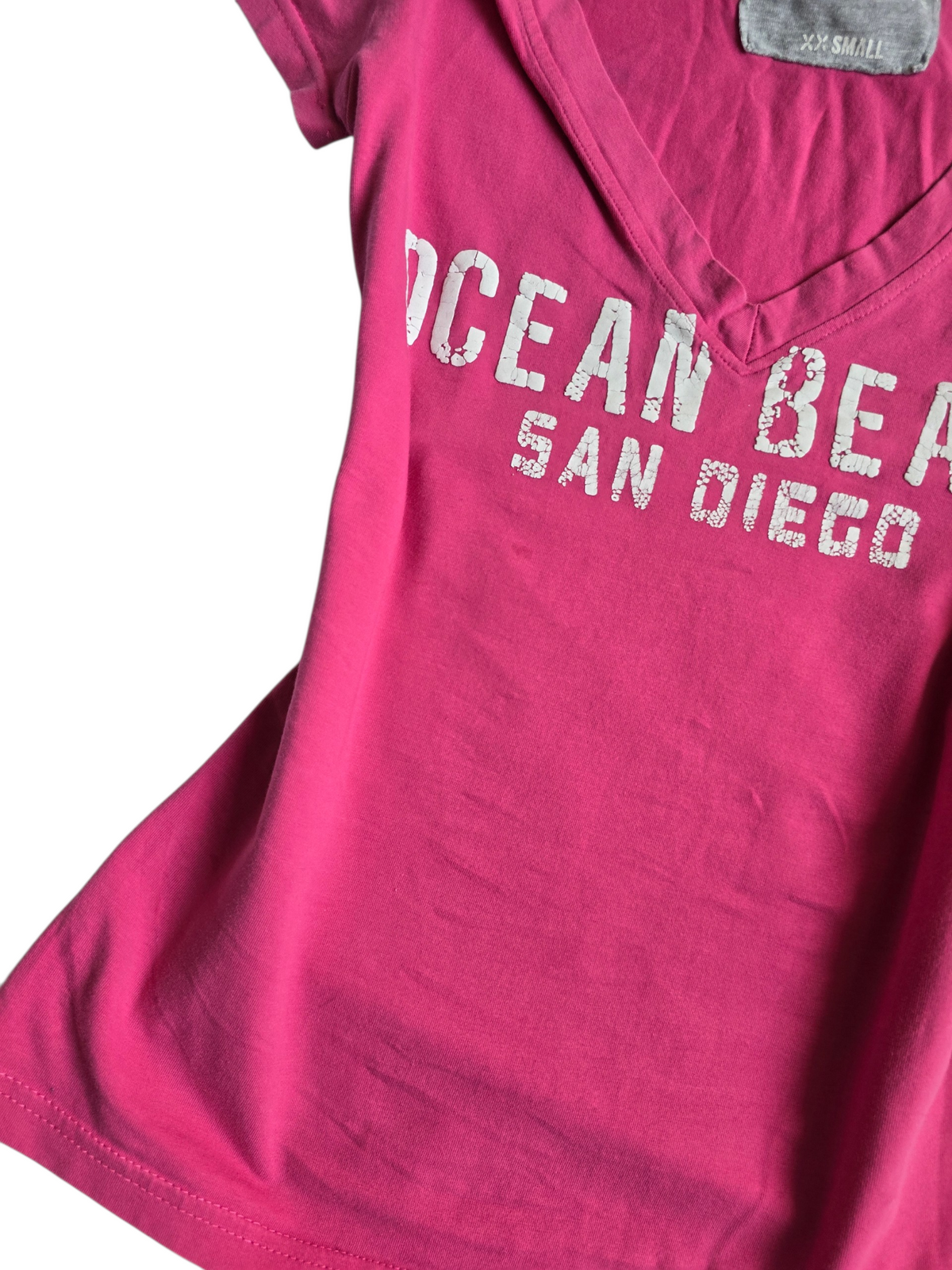 2000s vintage printed v-neck surf top