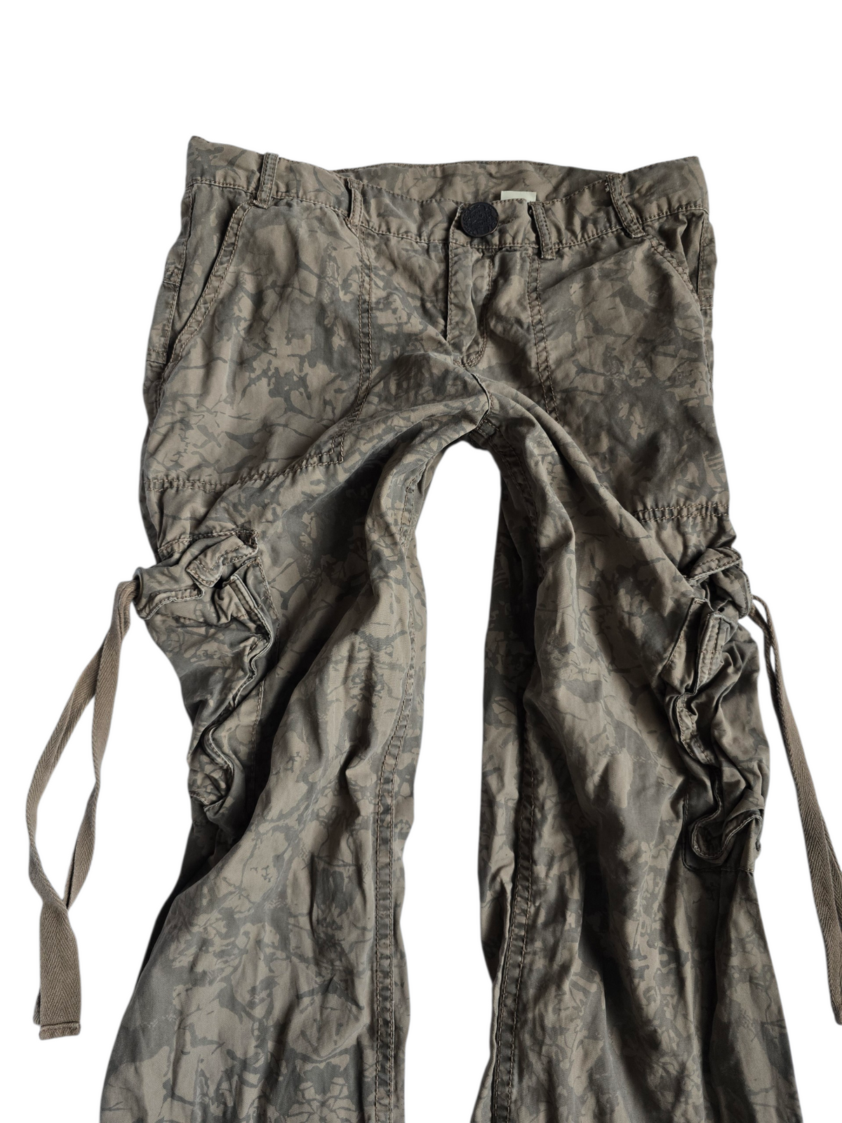 2000s vintage softgrunge camo cargo pants