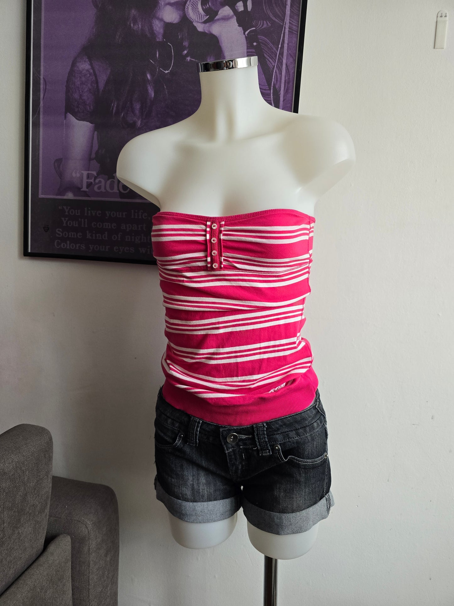 2000s vintage indie sleaze pink striped strapless babydoll top