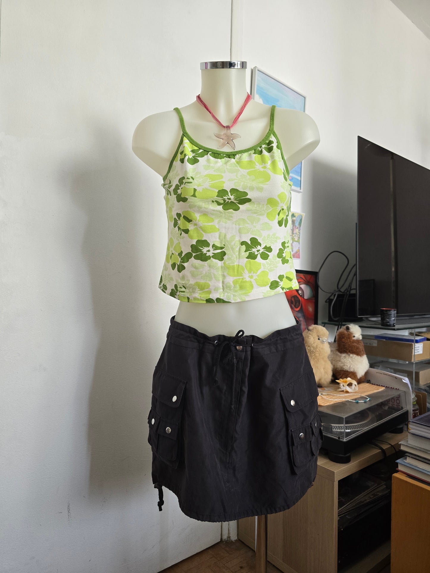 90s vintage beachwear hibiscus cami top