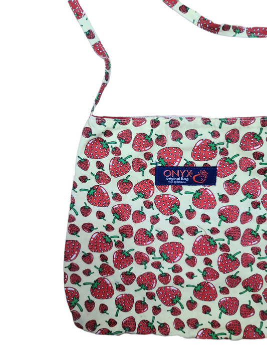 Mini 90s strawberry shoulder bag