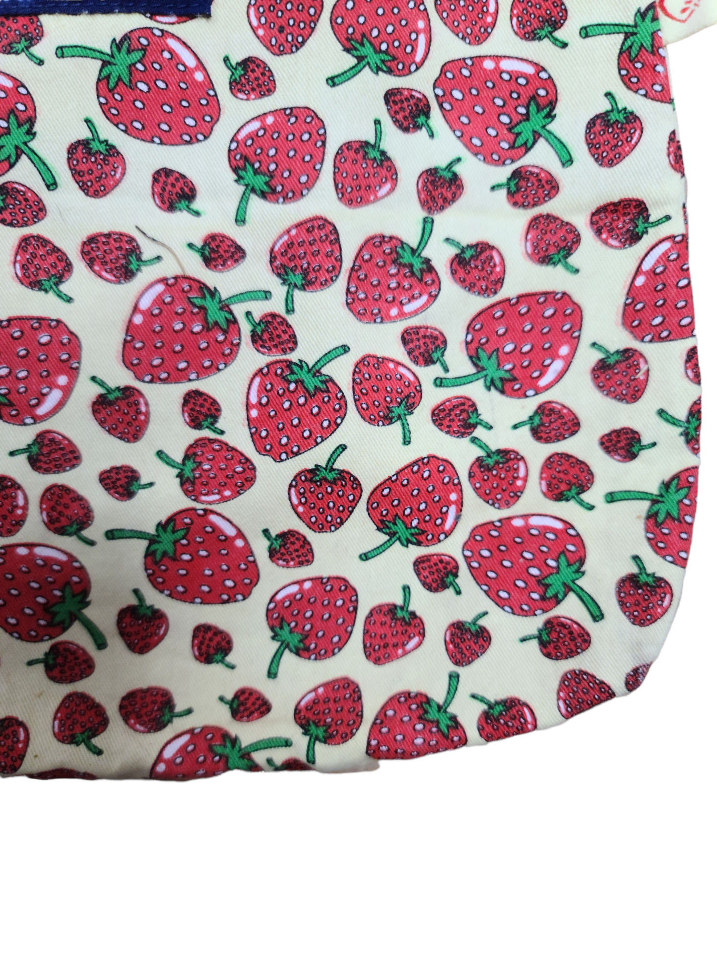 Mini 90s strawberry shoulder bag