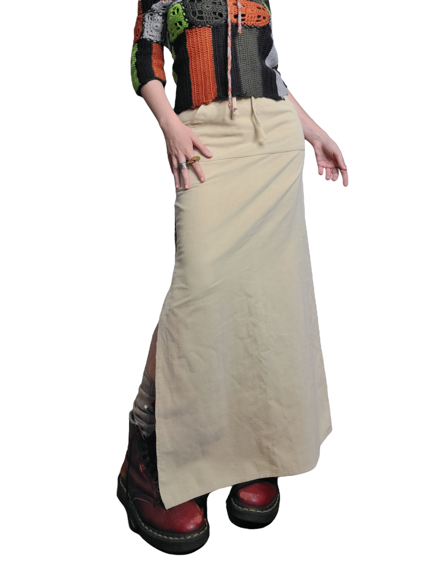 Longue jupe 90s neutral style