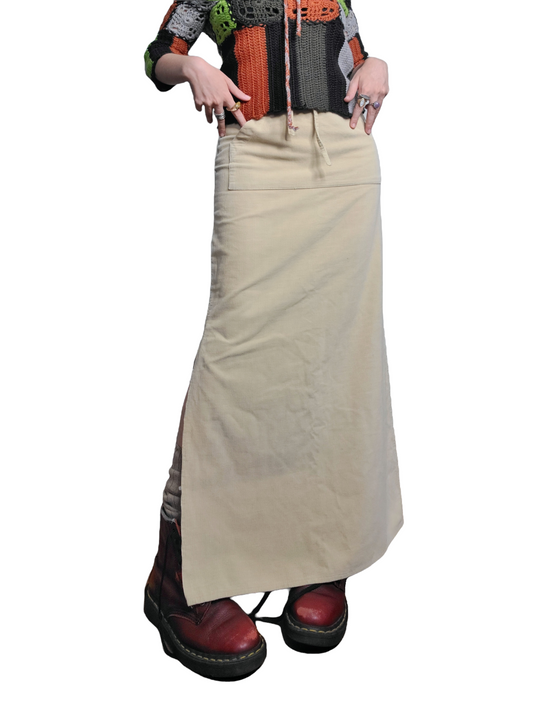 Long skirt 90s neutral style
